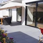 Wellenklang - Luxusbungalow Mit Rosengarten Wangerooge