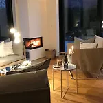 Wellenklang - Luxusbungalow Mit Rosengarten Wangerooge