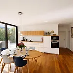 Wellenklang - Luxusbungalow Mit Rosengarten Daire