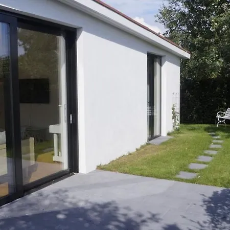 Wellenklang - Luxusbungalow Mit Rosengarten * Wangerooge