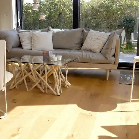 Wellenklang - Luxusbungalow Mit Rosengarten