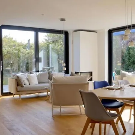 Wellenklang - Luxusbungalow Mit Rosengarten Wangerooge