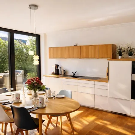 Daire Wellenklang - Luxusbungalow Mit Rosengarten Wangerooge