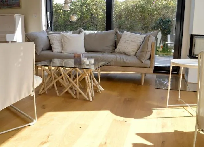 Wellenklang - Luxusbungalow Mit Rosengarten