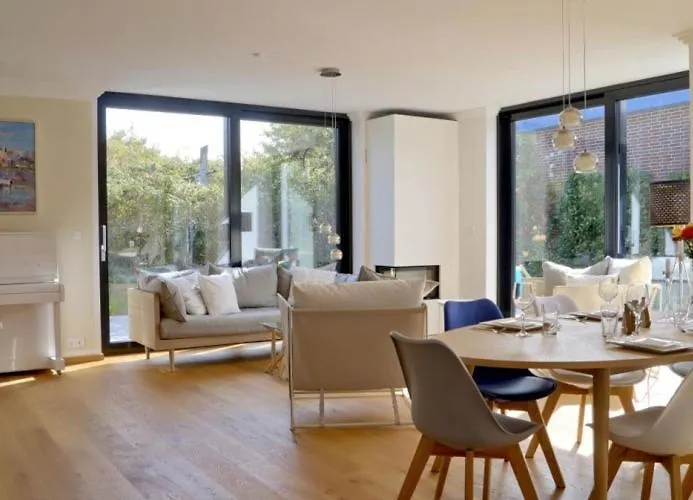 Wellenklang - Luxusbungalow Mit Rosengarten Wangerooge